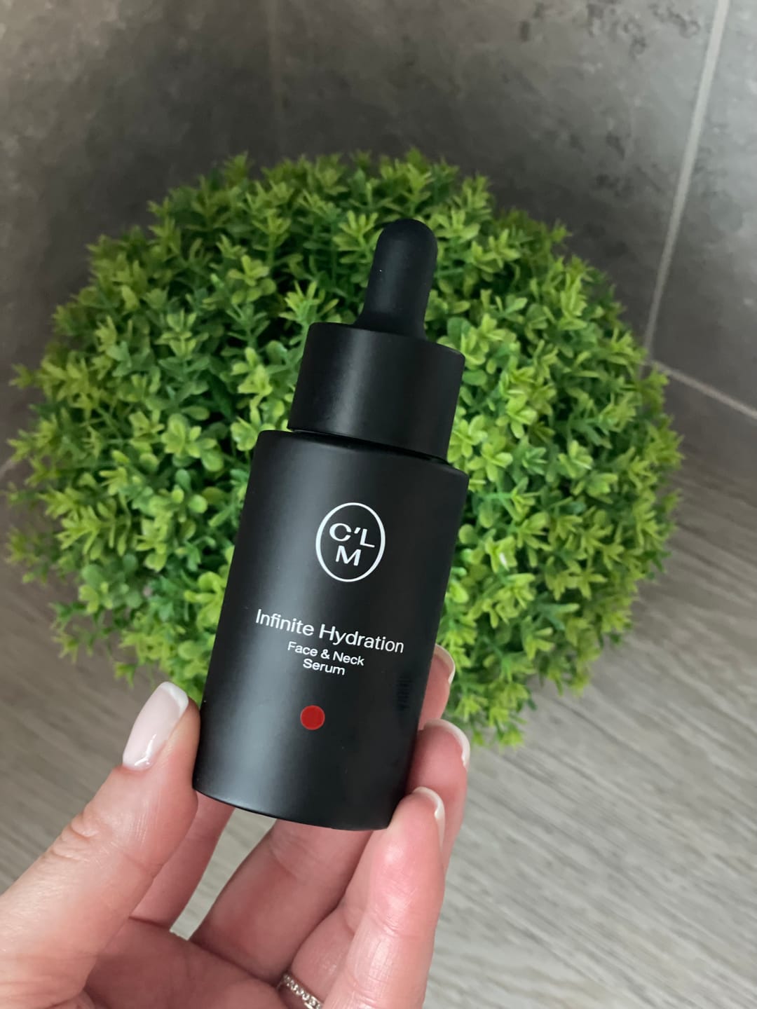 Customer photo review of Intensyviai drėkinantis veido ir kaklo serumas 30ml