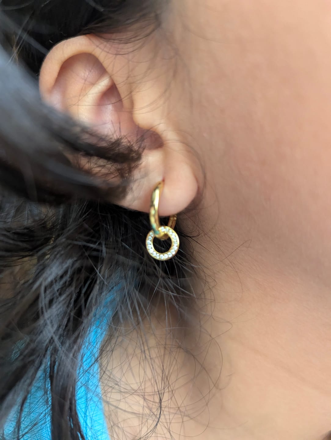 Customer photo review of Pendientes Aros Enlazados