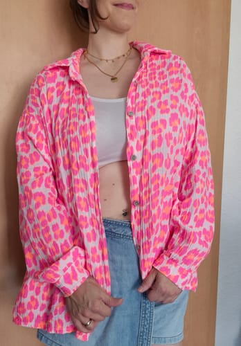 Customer photo review of Musselin Bluse weiß LEO POWER hot pink&orange