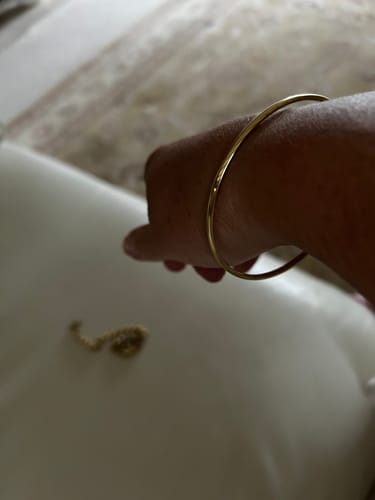 Customer photo review of Classic Gold Bangle