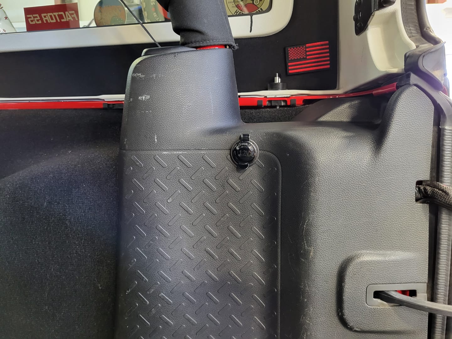 Customer photo review of 12V Power Outlet