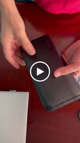 Customer video review of Cartera Sonora • Negro Flotter