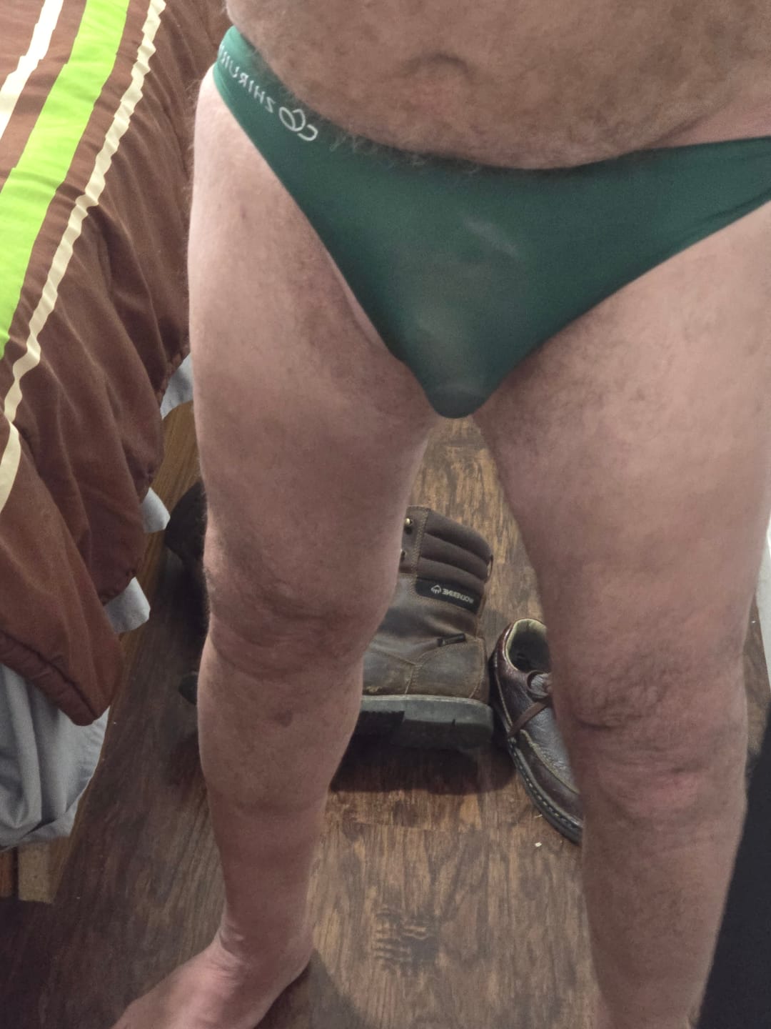 Customer photo review of 4-pack Men's Sexy Solid Color Letter Seamless Thong