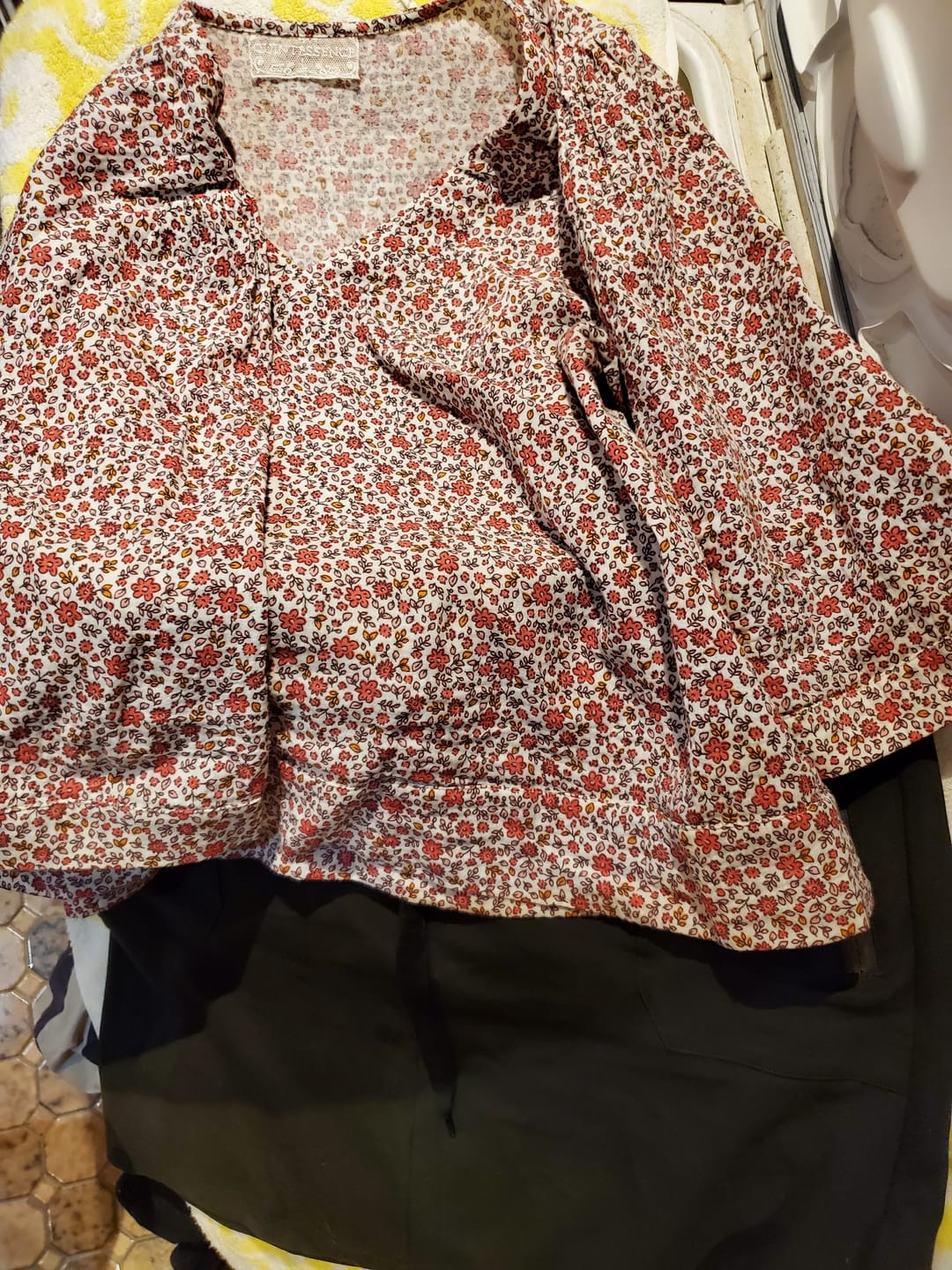Customer photo review of Blouse Eulalie col V - manches 3/4 - double gaze de coton framboisier