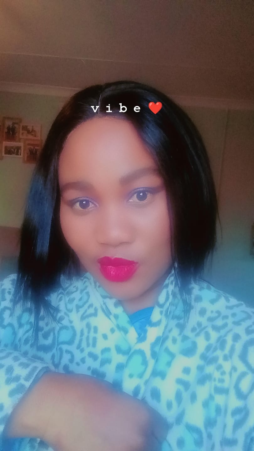 Customer photo review of Brazilian Beginner Wig Kim K