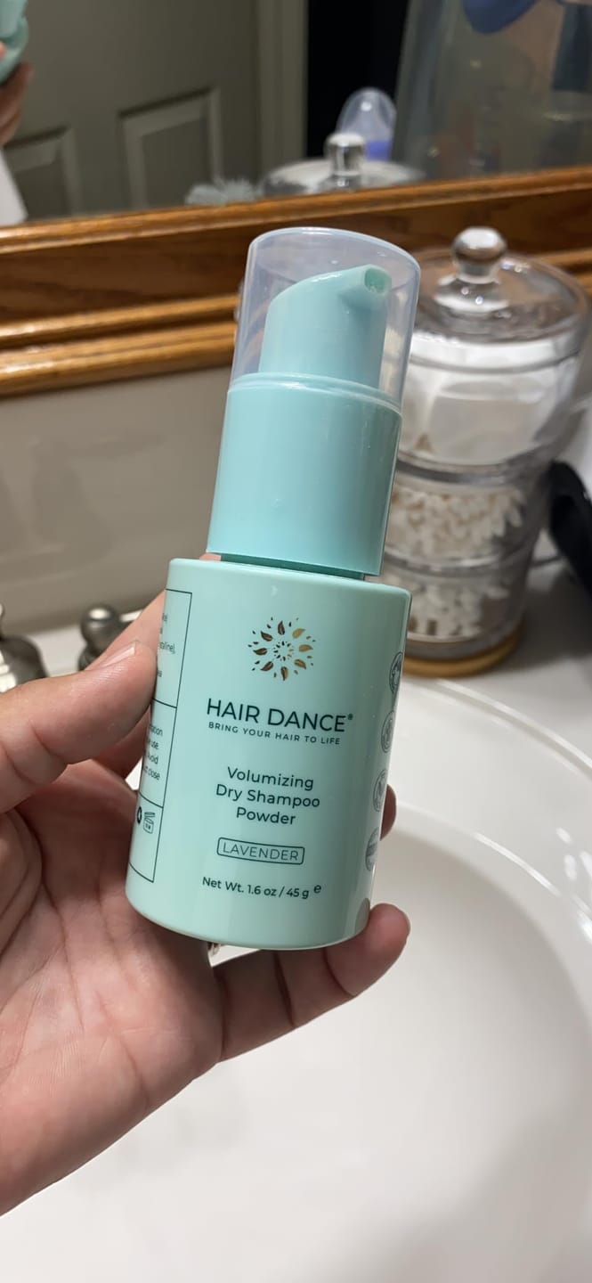 Customer photo review of Dry Shampoo Powder (Non-Aerosol Spray) | Natural & Organic Ingredients | Made in USA