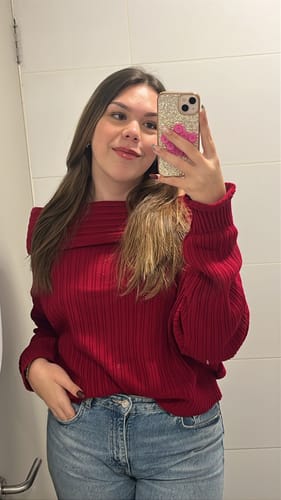 Customer photo review of SWEATER LINA ROJO