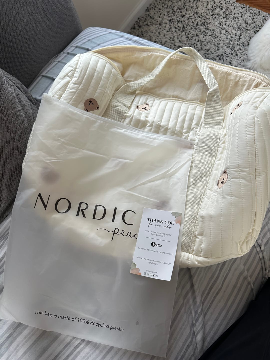 Customer photo review of Mom Essentials Duffle Tote Bag