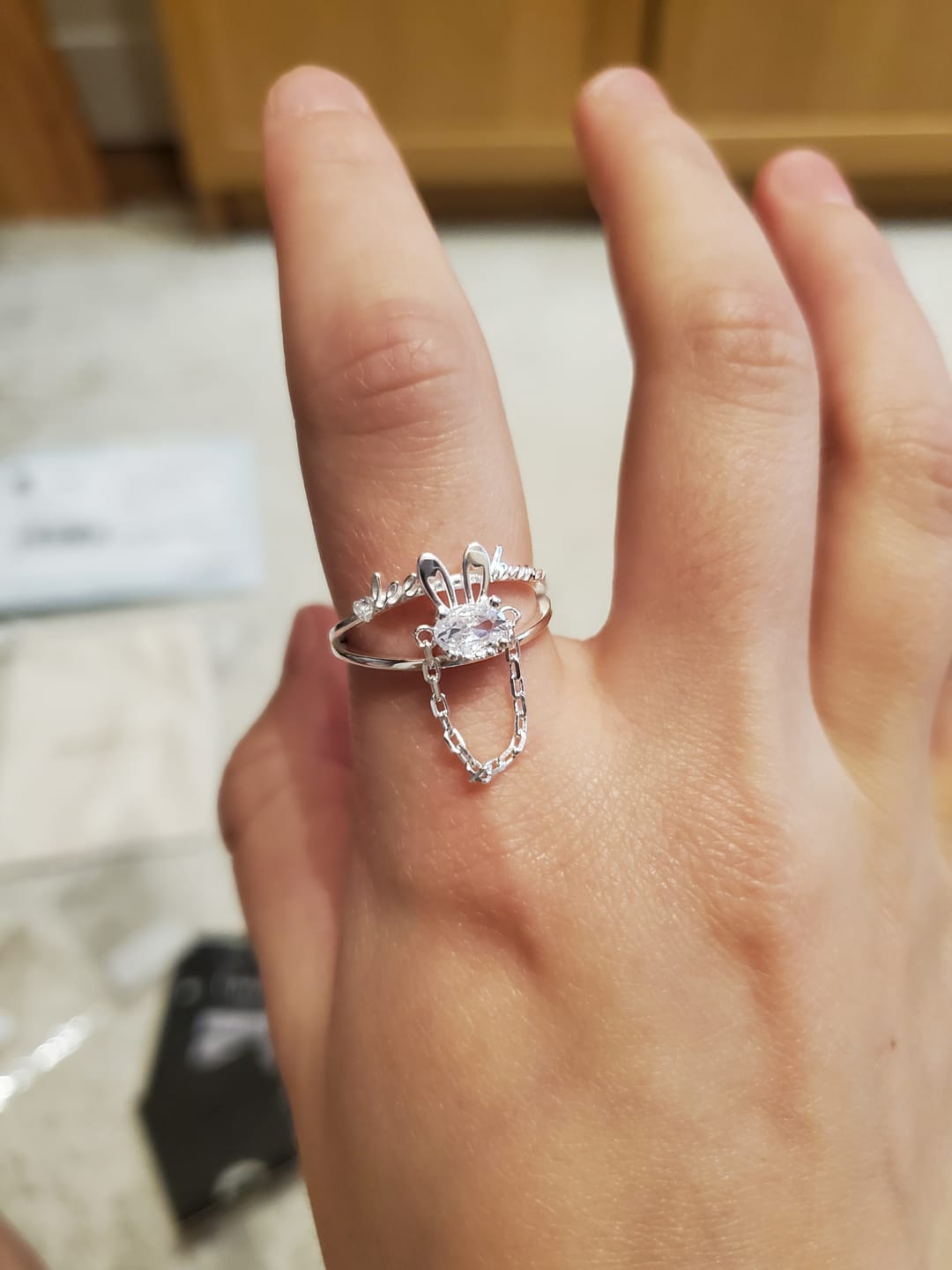 Customer photo review of Leeknow bunny ring