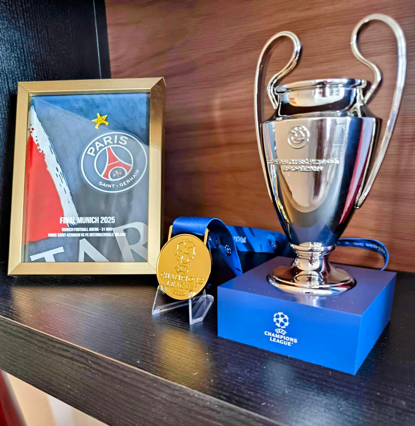 Customer photo review of Cadre photo Maillot étoilée finale PSG - Inter Milan