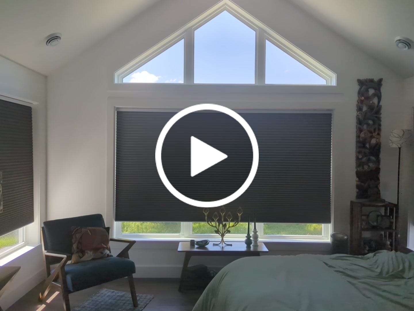 Customer video review of SmartWings Motorized Blackout Cellular Shades Nowa
