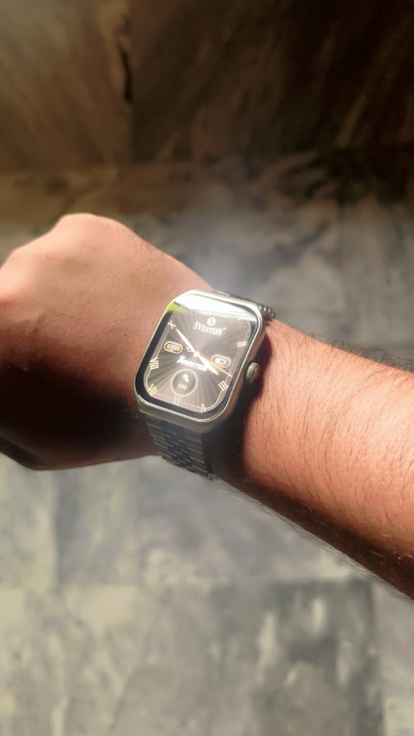 Customer photo review of Prestige Chain Smartwatch + Silicon Strap