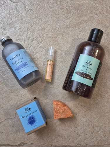 Customer photo review of Trial Size Parfum