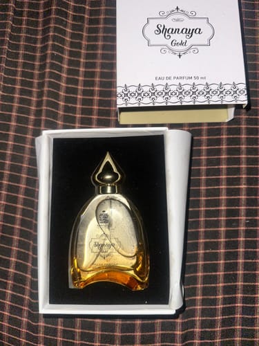 Customer photo review of Shanaya Gold Perfume Spray