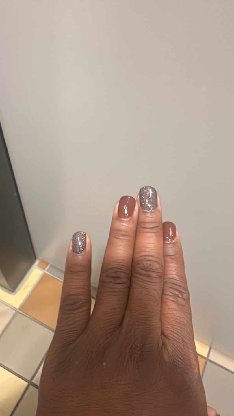 Customer photo review of Rogue Red Dipping Powder