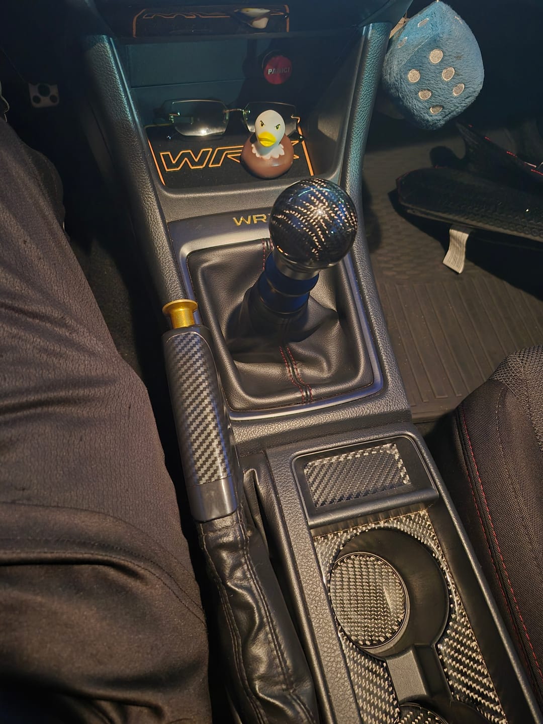 Customer photo review of Weighted Black Carbon Fiber Shift Knobs