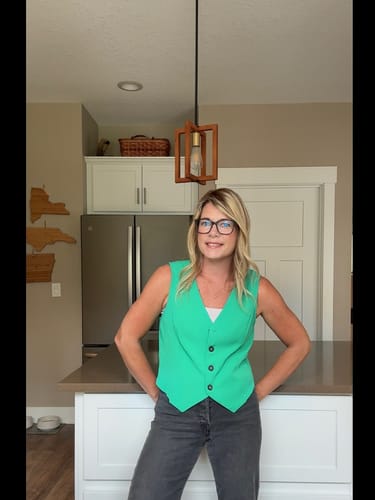 Customer photo review of Giselle Balayage Light Volume Hair Topper