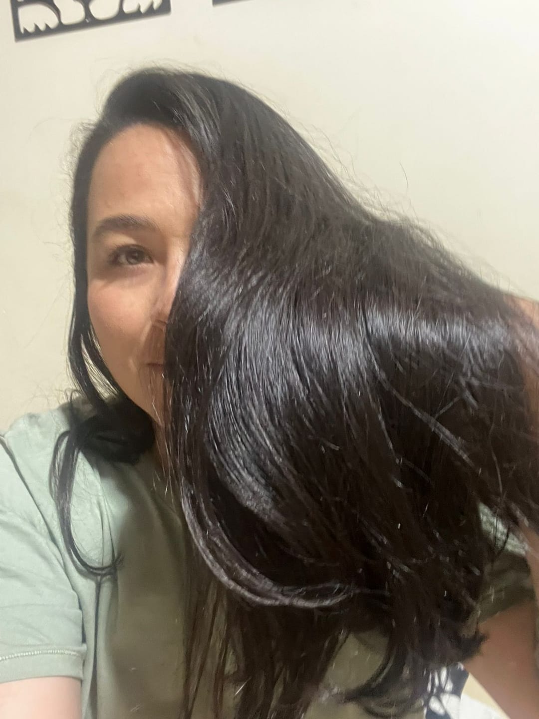 Customer photo review of 🔥 Caja Rosa de Reconstrucción Capilar y Anti-Frizz
