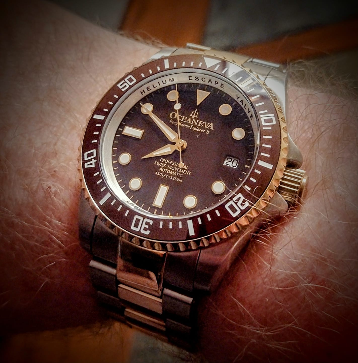 Customer photo review of Oceaneva Men's Deep Marine Explorer II 1250M Pro Diver Watch Brown Yellow Gold