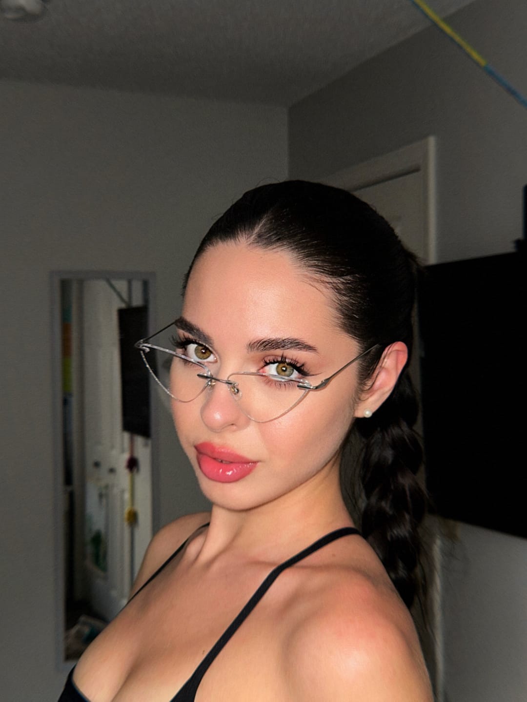 Customer photo review of Niva Eyeglasses