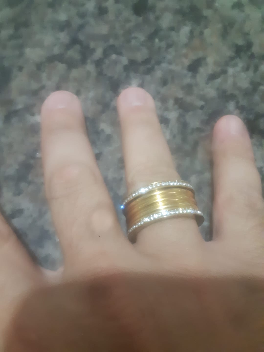Customer photo review of Anel Luxo Imperial Banhado em Ouro 18K