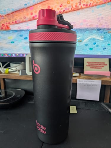 Customer photo review of HIPPO Shaker 26oz