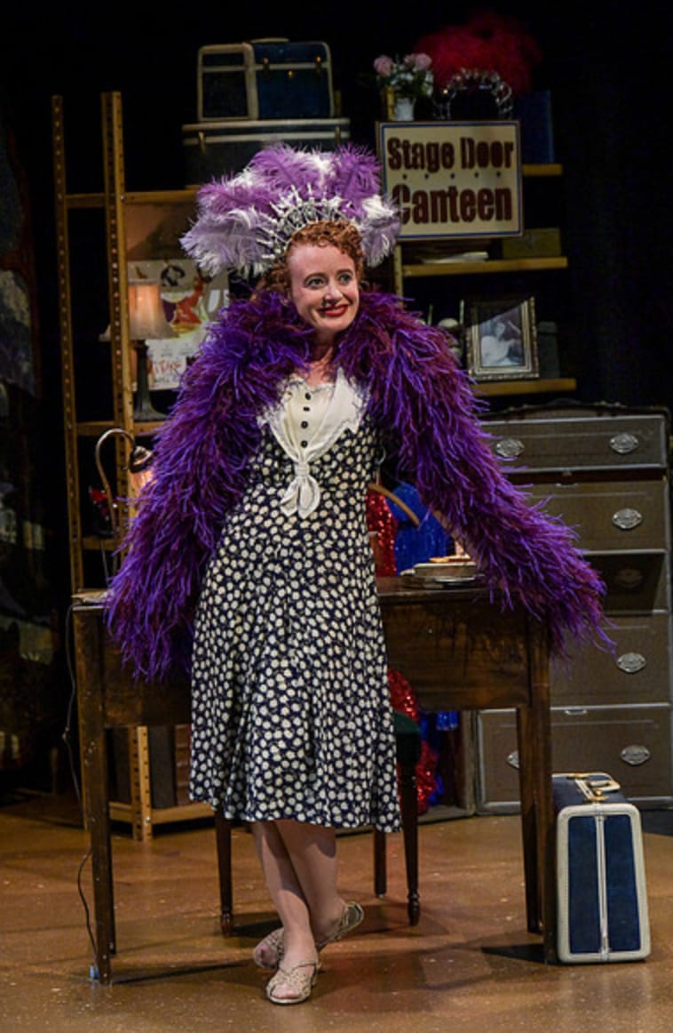 Customer photo review of Ostrich Feather Boa - 6Ply