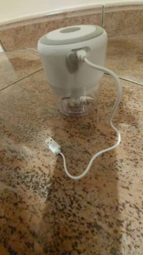 Customer photo review of USB Mini Electric Garlic Chopper Tool