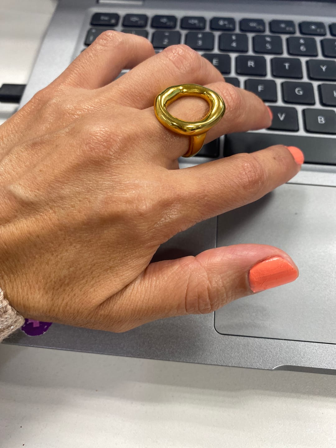 Customer photo review of Anillo Rust Mini