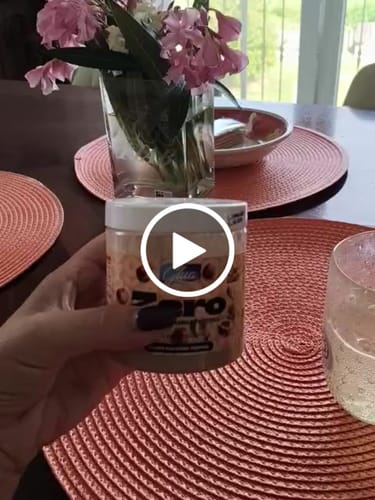 Customer video review of Crema proteica gusto nocciola bianca