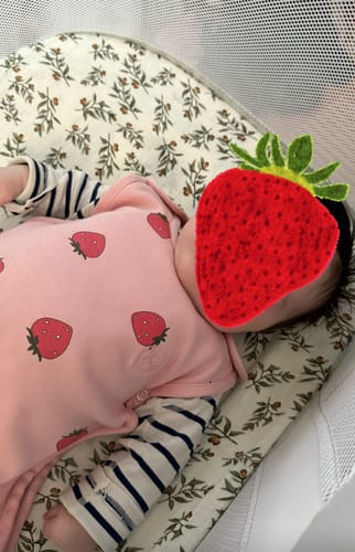 Customer photo review of 4 Season® Ultimate Baby Sleep Bag, Merino Wool & Organic Cotton, Strawberry