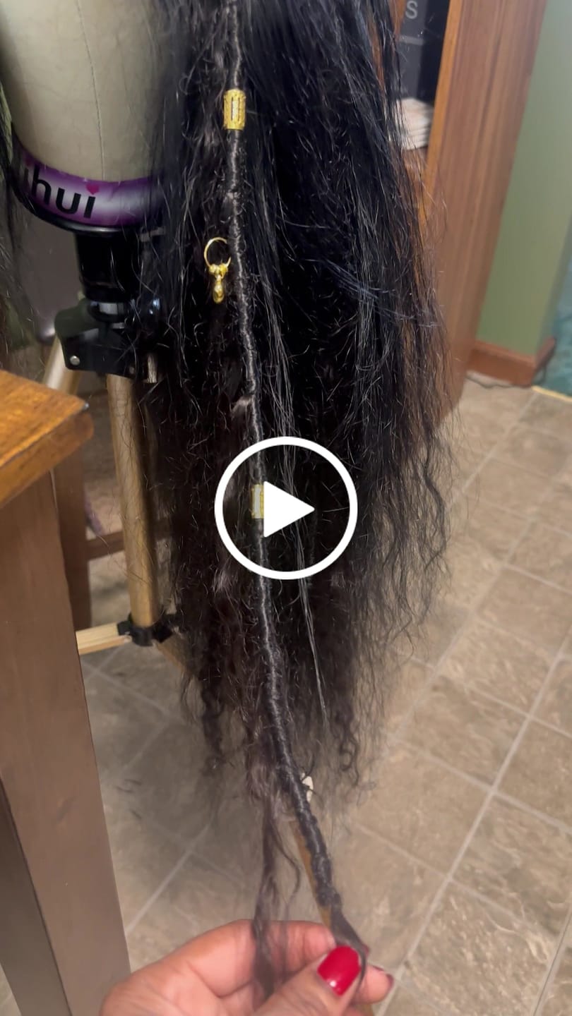 Customer video review of Pre-looped Crochet Boho Locs with Human Hair Curls