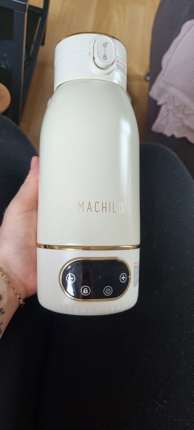 Customer photo review of Tragbarer Fläschchenwärmer + Milchpulverbox + Schnell-Ladegerät