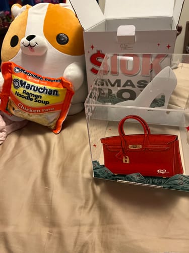 Customer photo review of Luxe Red | $10k Smashbox