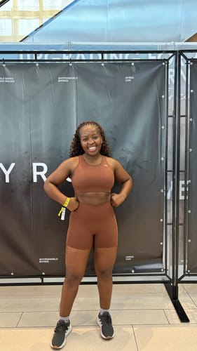 Customer photo review of High-Rise Pockets Shorts