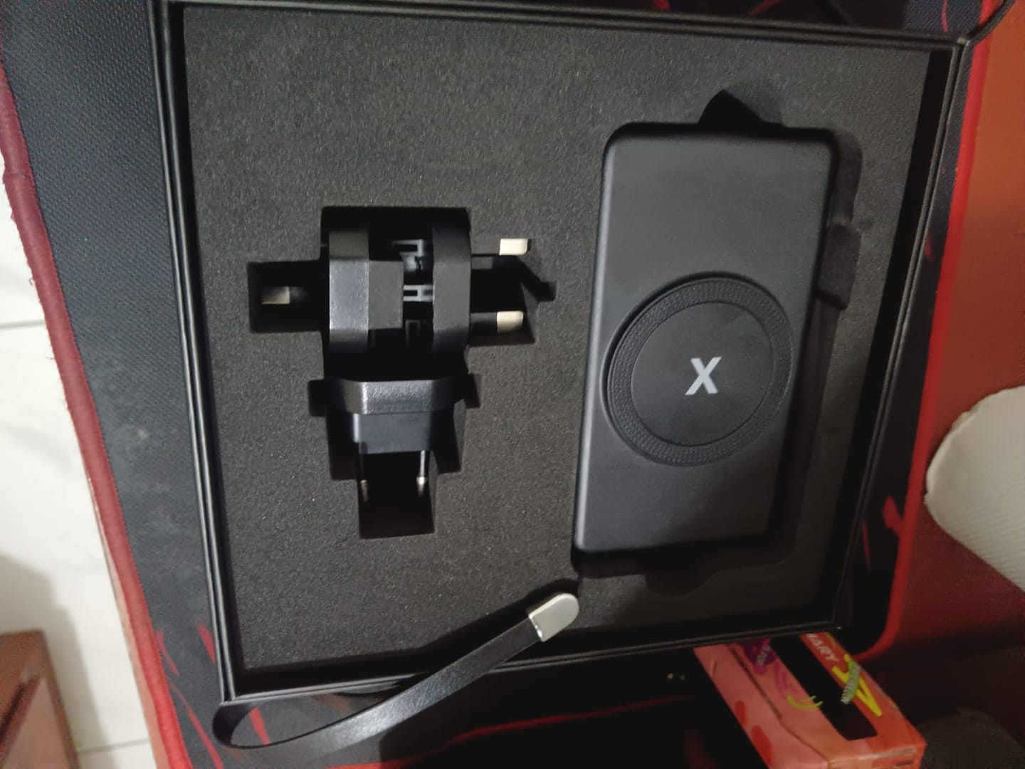 Customer photo review of Travel Charger 20,000 mAh by Xmag