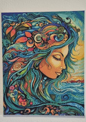 Customer photo review of 5D Diamond Painting – Happy Woman With Flower Hair