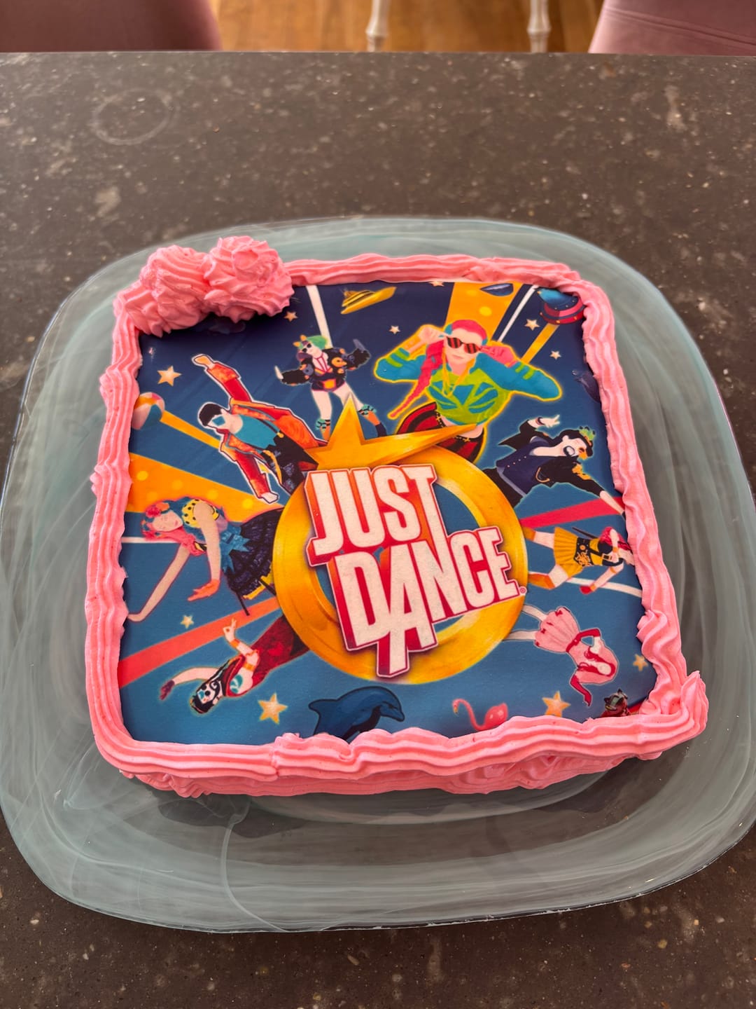 Customer photo review of 19 cm x 19 cm Square Pre-cut Custom Edible Icing Image
