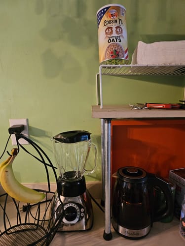 Customer photo review of Cousin T's Gourmet Trump Victory Oats