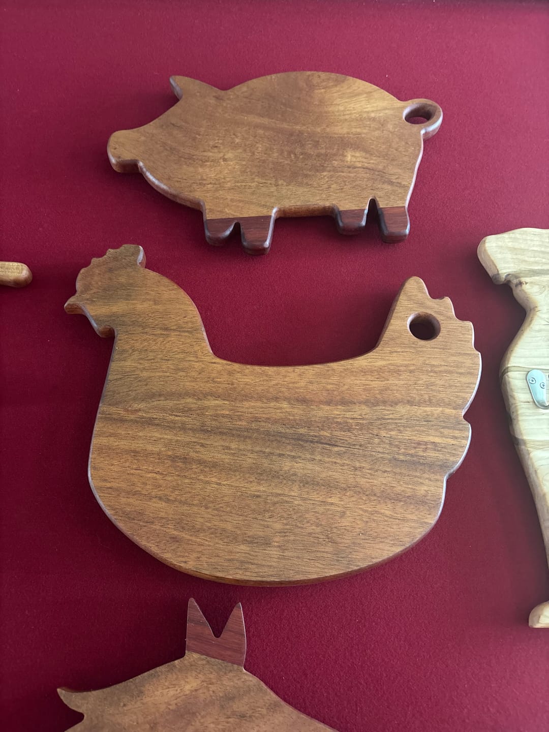 Customer photo review of 15.9x10.5" Pig Shaped Serving Board Acrylic Router Template