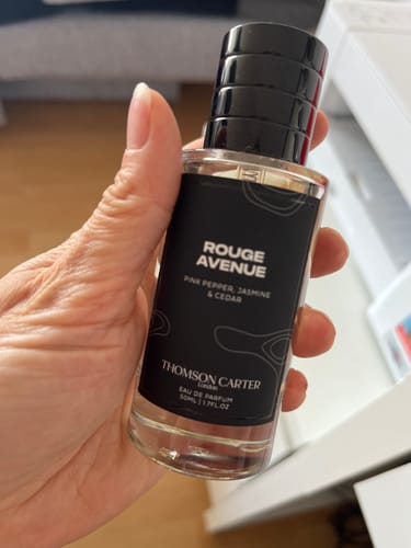 Customer photo review of Smoke & Mirrors | Eau de Parfum