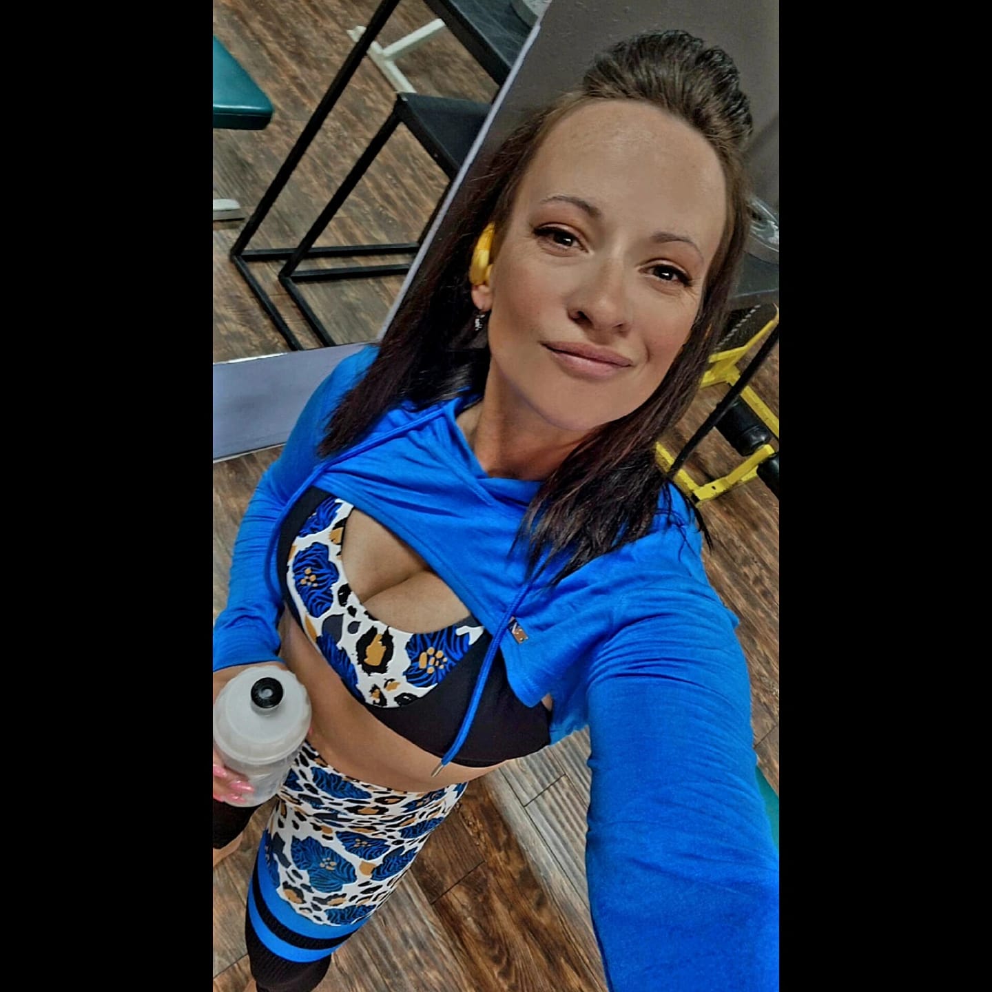 Customer photo review of Blue Blossoms sports bra