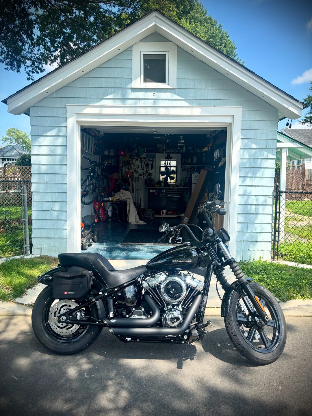Customer photo review of 10L - Patriot Small Throw Over Saddlebags for Harley Softail Street Bob FXBB