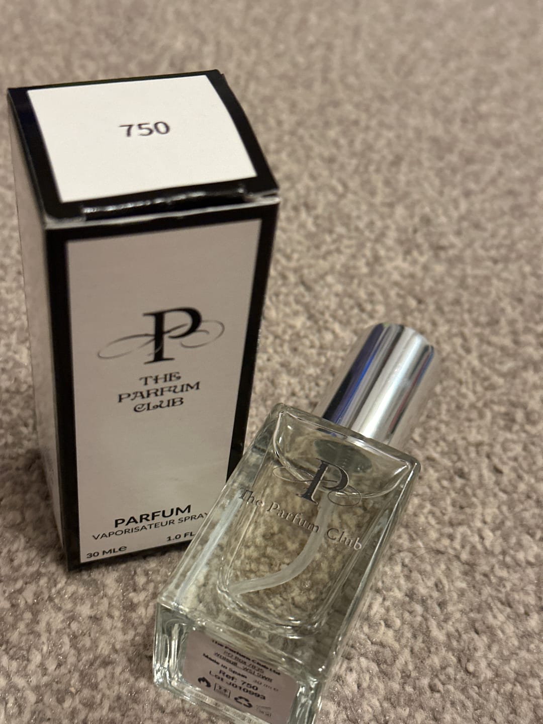 Customer photo review of No. 750 - inspired by Pomegranate Noir (U)