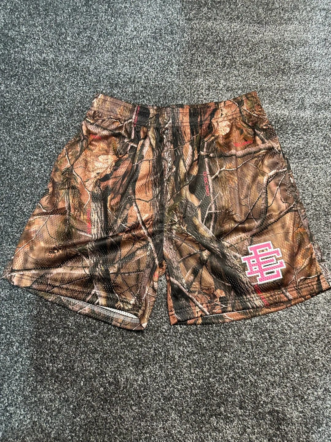 Customer photo review of ERIC EMANUEL BASIC SHORT CAMO ORANGE