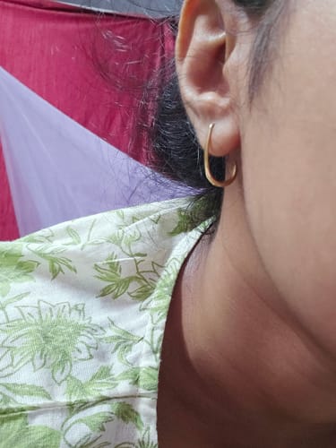 Customer photo review of Halo Bend Hoops