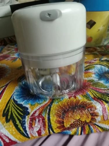 Customer photo review of USB Mini Electric Garlic Chopper Tool