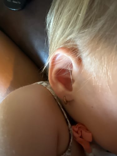 Customer photo review of Gold Huggies