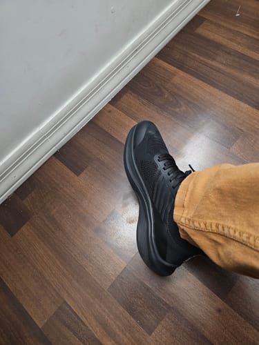 Customer photo review of Tenis Geisser Men