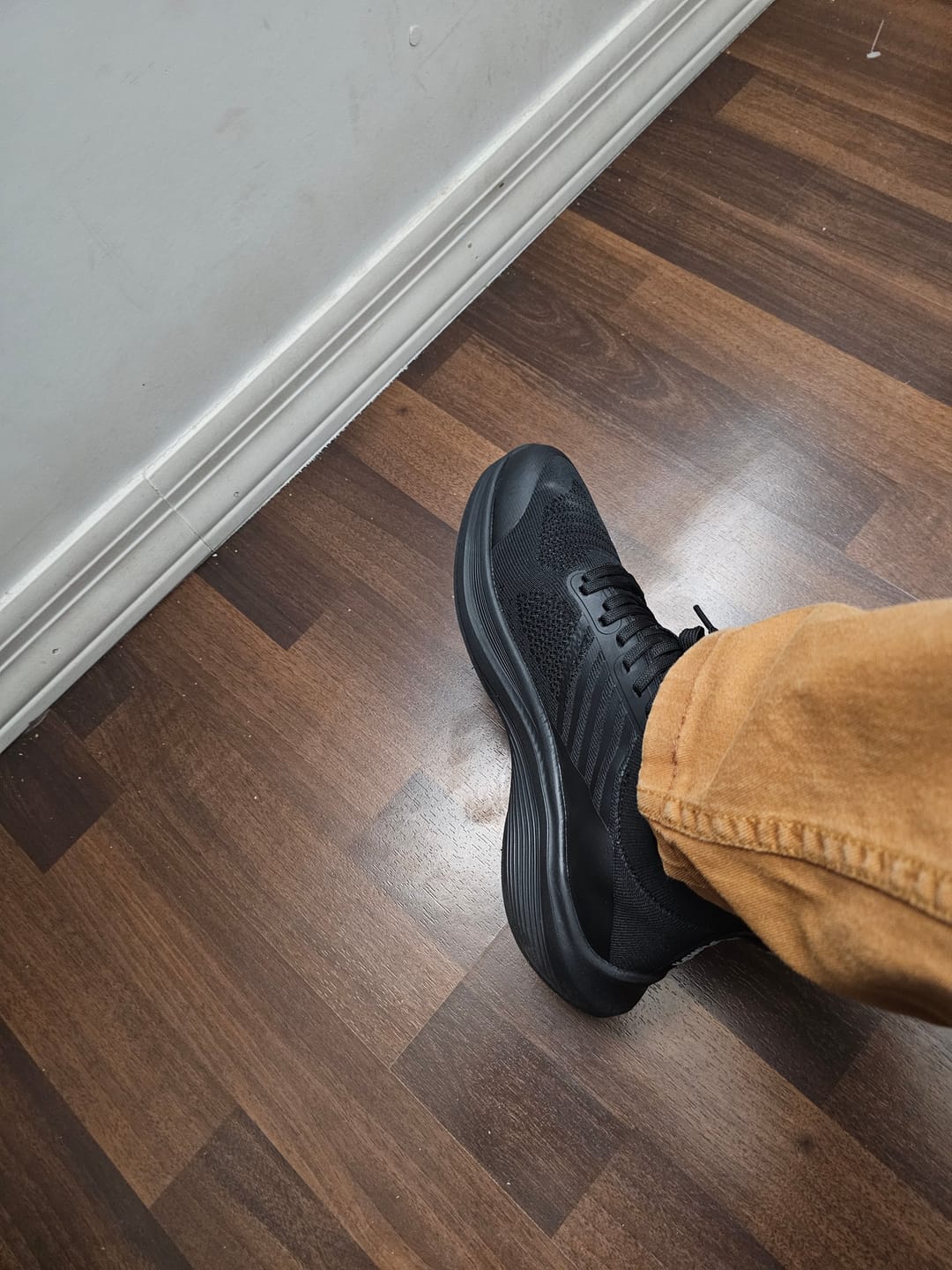 Customer photo review of Tenis Geisser Men
